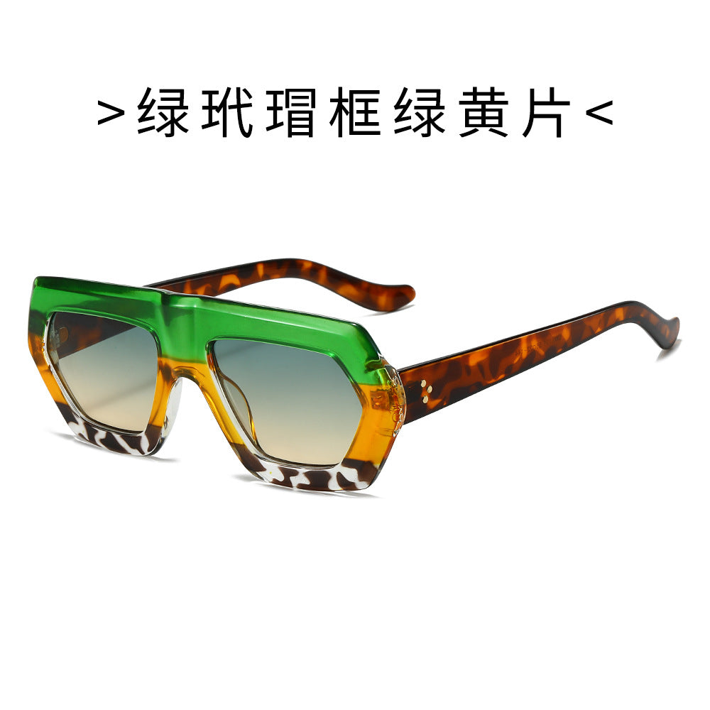 (6 PACK) Wholesale Sunglasses New Arrival Street Women 2024 - BulkSunglassesWholesale.com - Leopard Print Frame Yellow Lens