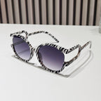 (6 PACK) Wholesale Sunglasses Round Oversized Unique Women Fashion 2024 - BulkSunglassesWholesale.com - Frame Grey