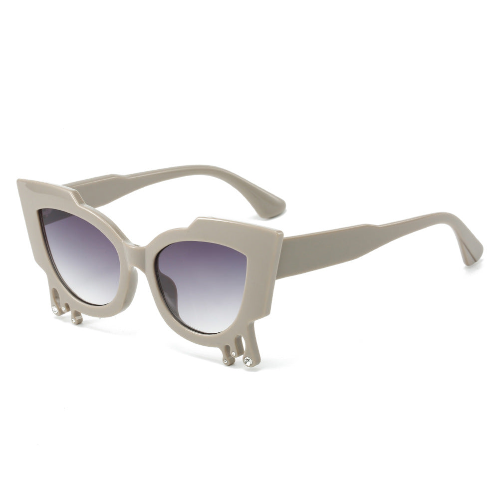 (6 PACK) Wholesale Sunglasses New Arrival Unique Cat Eye Fashion Women 2024 - BulkSunglassesWholesale.com - Grey Frame Gradient Black Lens