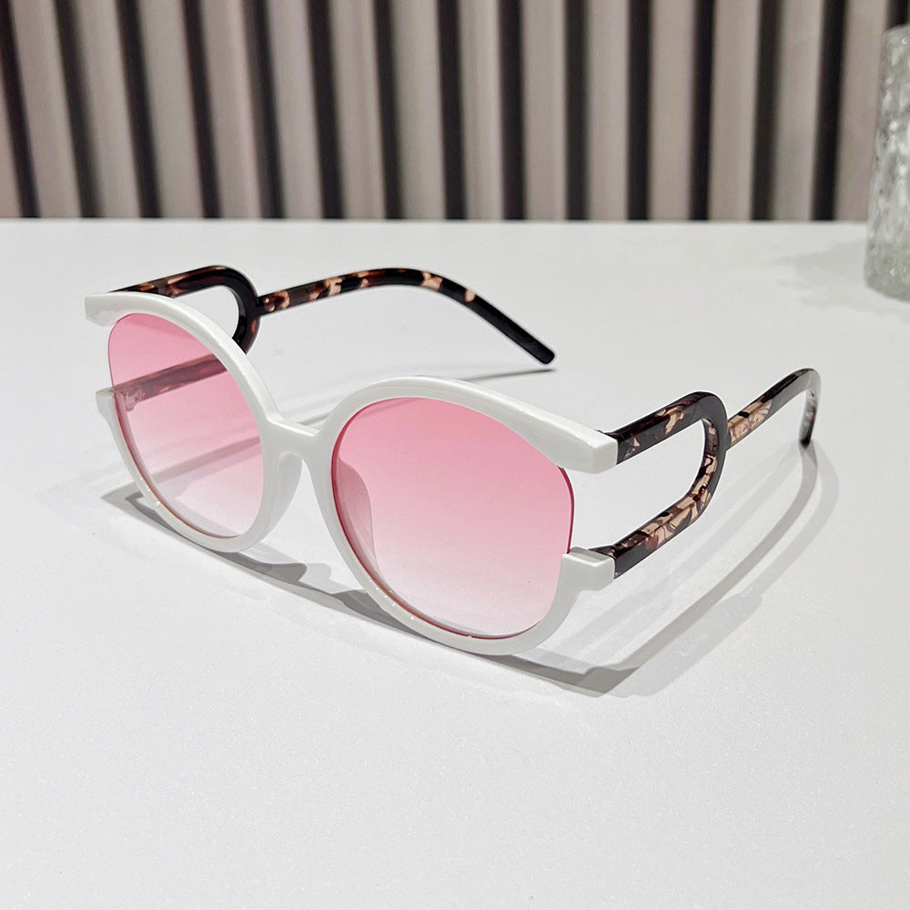 (6 PACK) Wholesale Sunglasses Round Oversized Unique Women Fashion 2024 - BulkSunglassesWholesale.com - White Frame Gradient Pink Lens