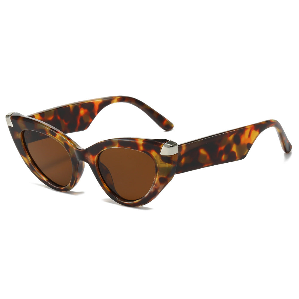 (6 PACK) Wholesale Sunglasses New Arrival Cat Eye Unique Fashion Street Women 2024 - BulkSunglassesWholesale.com - Leopard Print Frame Tea Lens