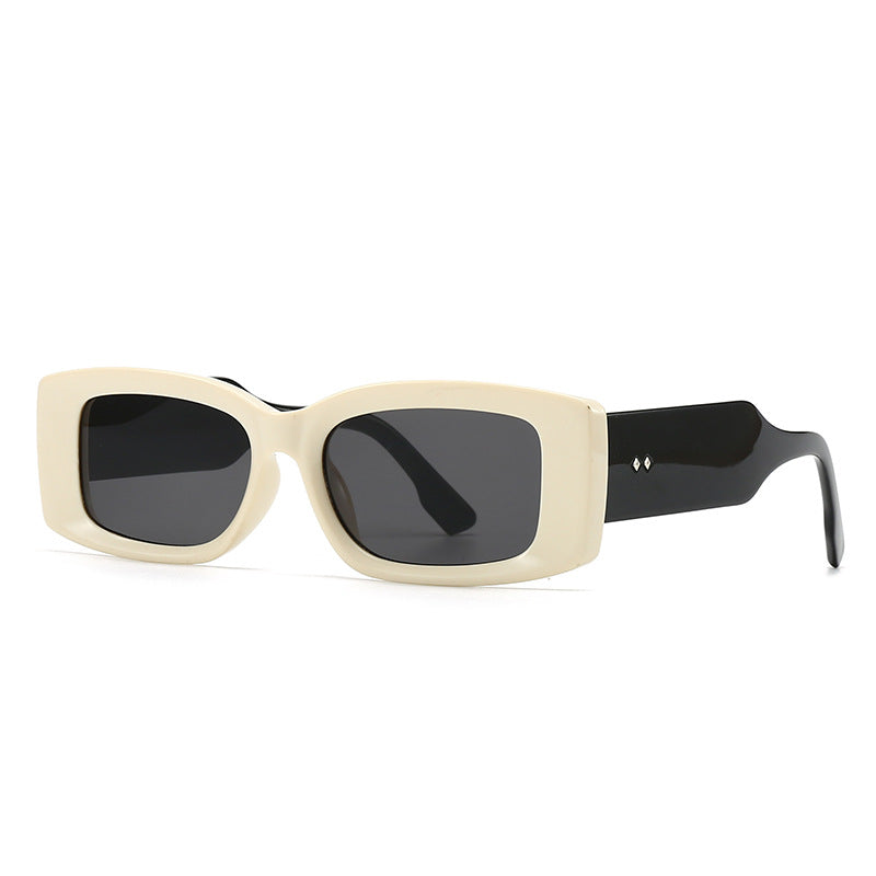 (6 PACK) Wholesale Sunglasses Vintage Trendy Women Antiblue Light 2024 - BulkSunglassesWholesale.com - Beige White Black Grey