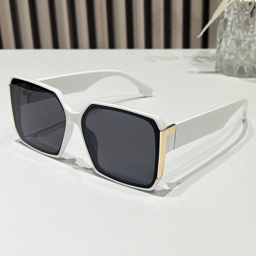 (6 PACK) Wholesale Sunglasses Vintage Square Trendy Women Fashion Vintage Outdoor Men 2024 - BulkSunglassesWholesale.com - White Frame Black Lens