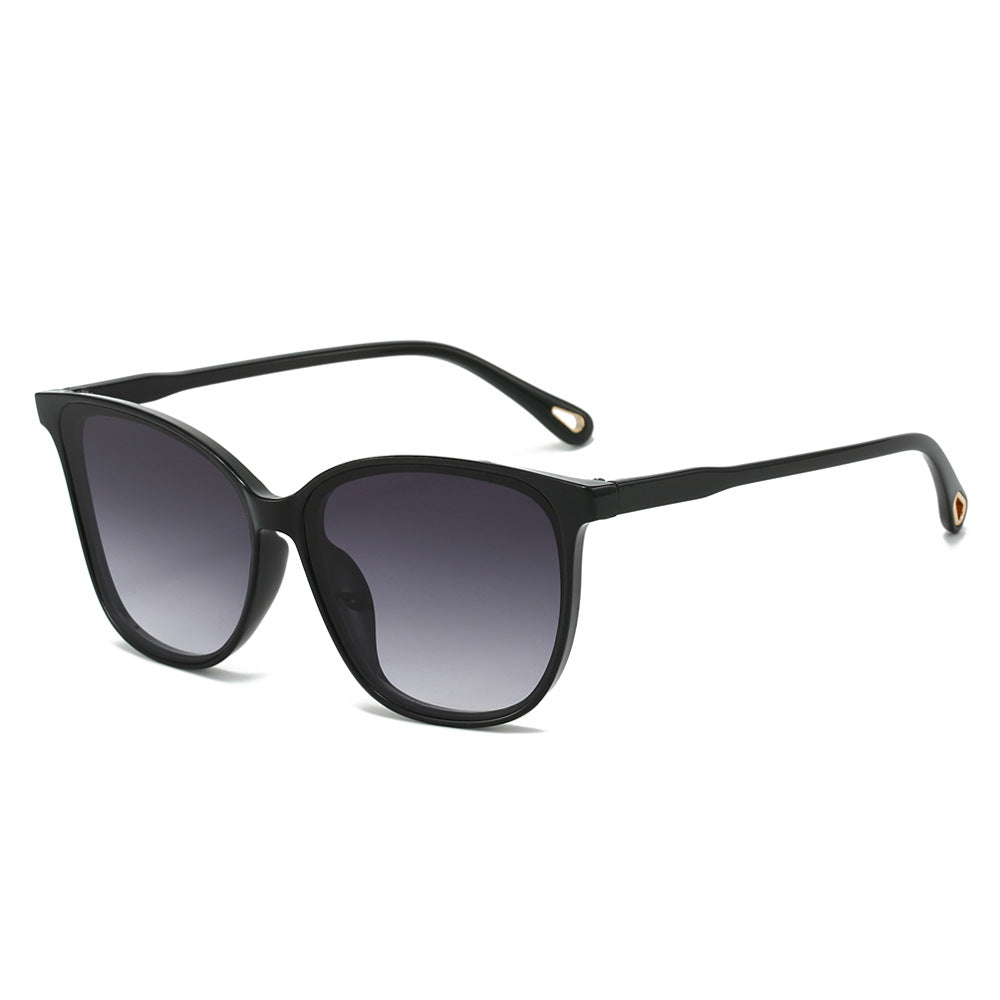 (6 PACK) Wholesale Sunglasses Fashion Unique Cat Eye Trendy Street Women 2024 - BulkSunglassesWholesale.com - Black Frame Gradient Black Lens
