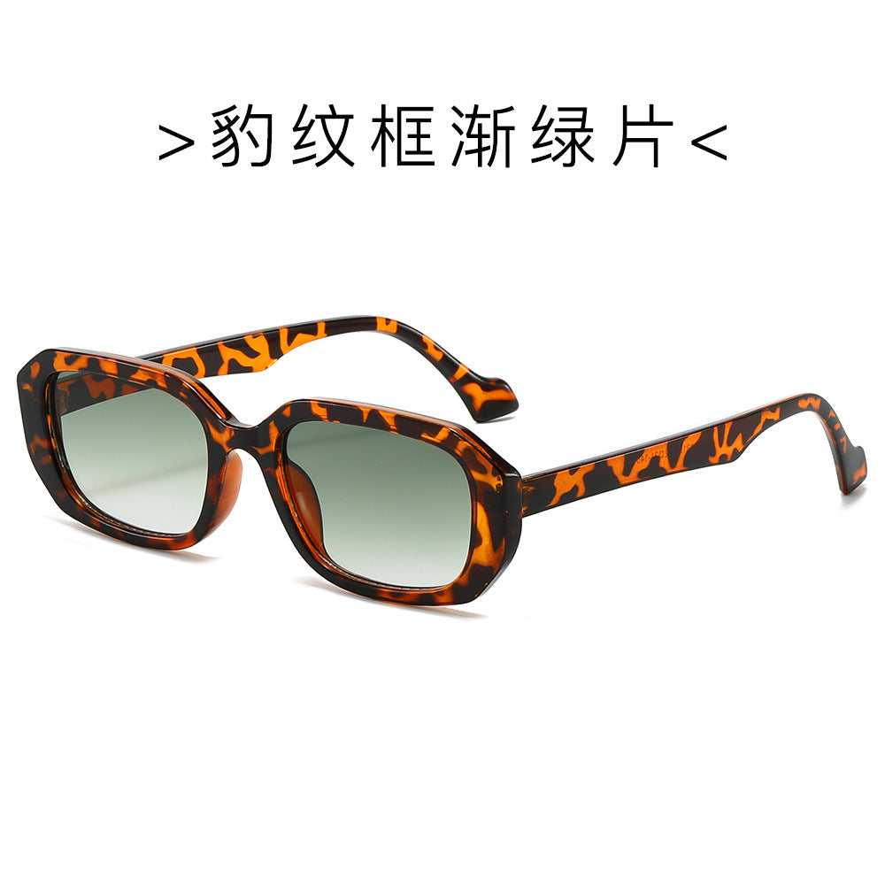 (6 PACK) Wholesale Sunglasses Fashion Oversized Trendy Street New Arrival Women 2024 - BulkSunglassesWholesale.com - Leopard Print Frame Gradient Green Lens