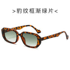 (6 PACK) Wholesale Sunglasses Fashion Oversized Trendy Street New Arrival Women 2024 - BulkSunglassesWholesale.com - Leopard Print Frame Gradient Green Lens