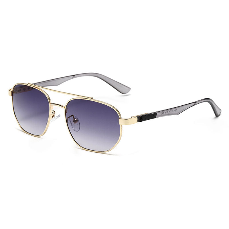 (6 PACK) Wholesale Sunglasses Metal Vintage Trendy Street 2024 - BulkSunglassesWholesale.com - Gold Frame Gradient Black