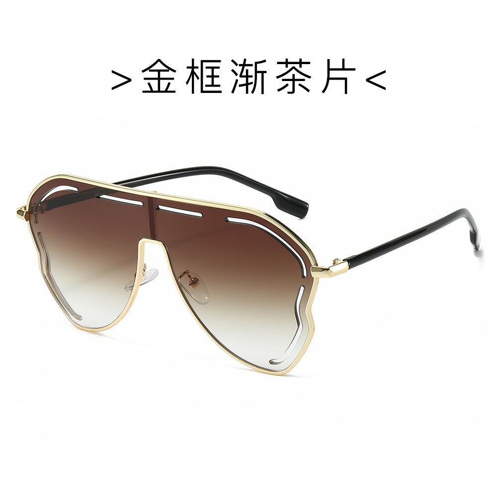 (6 PACK) Wholesale Sunglasses New Arrival Women Unique Women 2024 - BulkSunglassesWholesale.com - Gold Frame Gradient Tea Lens