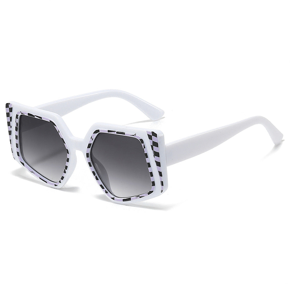 (6 PACK) Wholesale Sunglasses New Arrival Fashion Women Unique 2024 - BulkSunglassesWholesale.com - White Frame Gradient Black Lens