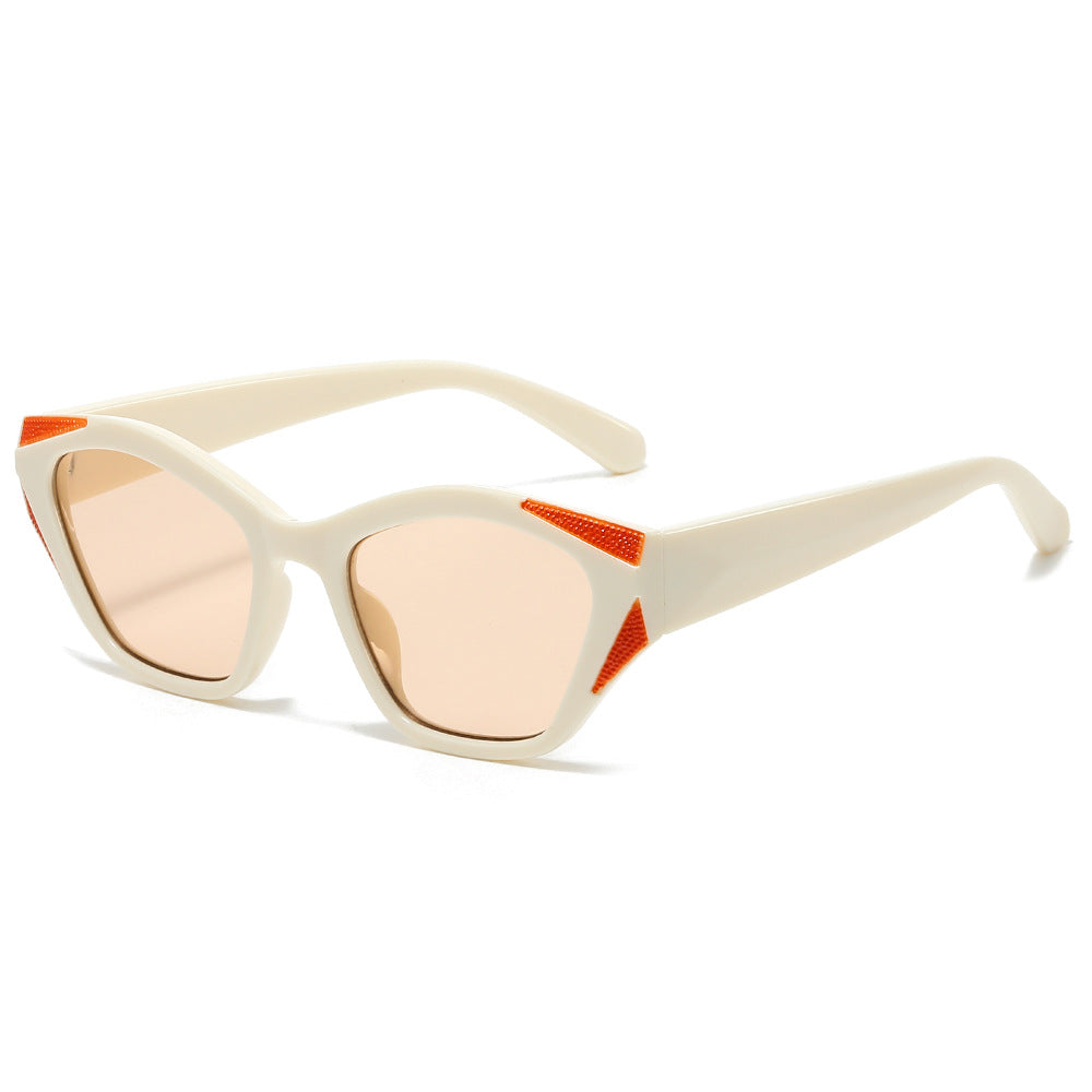 (6 PACK) Wholesale Sunglasses New Arrival Fashion Unique Small Women 2024 - BulkSunglassesWholesale.com - Beige White Frame Tea Lens