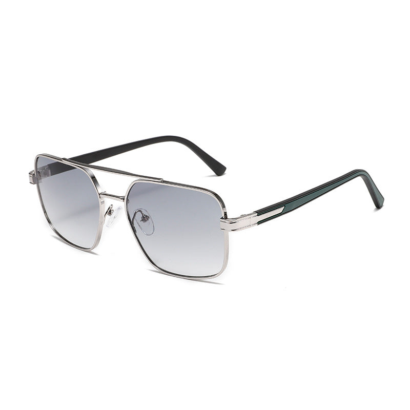 (6 PACK) Wholesale Sunglasses Metal Vintage Trendy Street 2024 - BulkSunglassesWholesale.com - Silver Frame Gradient Black
