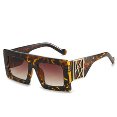 (6) PACK Wholesale Sunglasses 2023 - BulkSunglassesWholesale.com - Leopard Print Frame Gradient Tea
