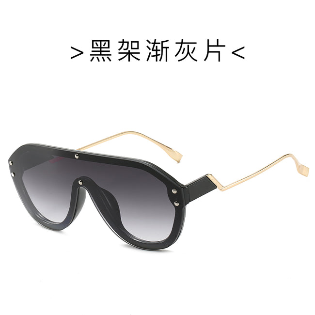 (6 PACK) Wholesale Sunglasses 89009 Main Image