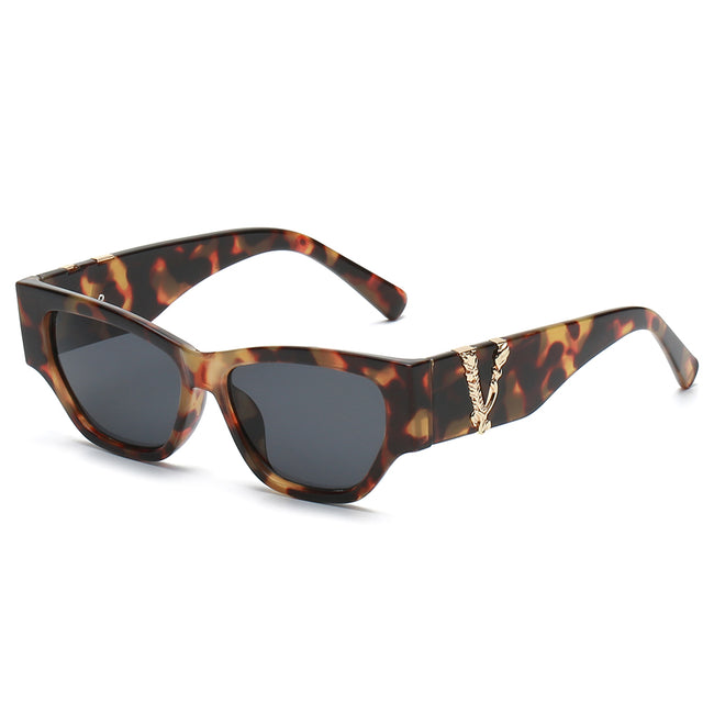 (6 PACK) Wholesale Sunglasses 70002 Main Image