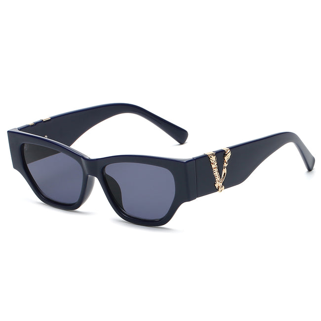 Sunglasses 70002 Hover Image