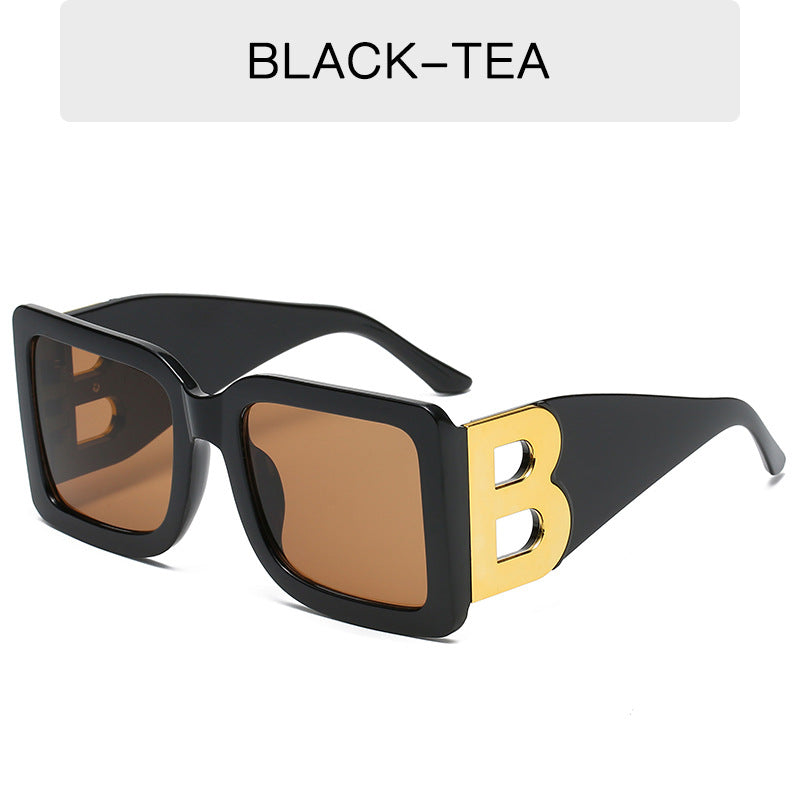 (12 PACK) Wholesale Sunglasses 2023 - BulkSunglassesWholesale.com - Black Frame Tea Lens