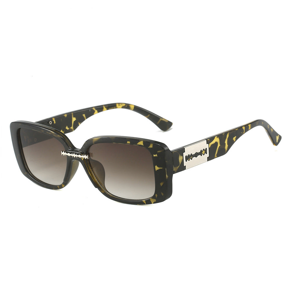 (6 PACK) Wholesale Sunglasses Fashion New Arrival Unique Street Trendy 2024 - BulkSunglassesWholesale.com - Leopard Print Frame Gradient Tea Lens